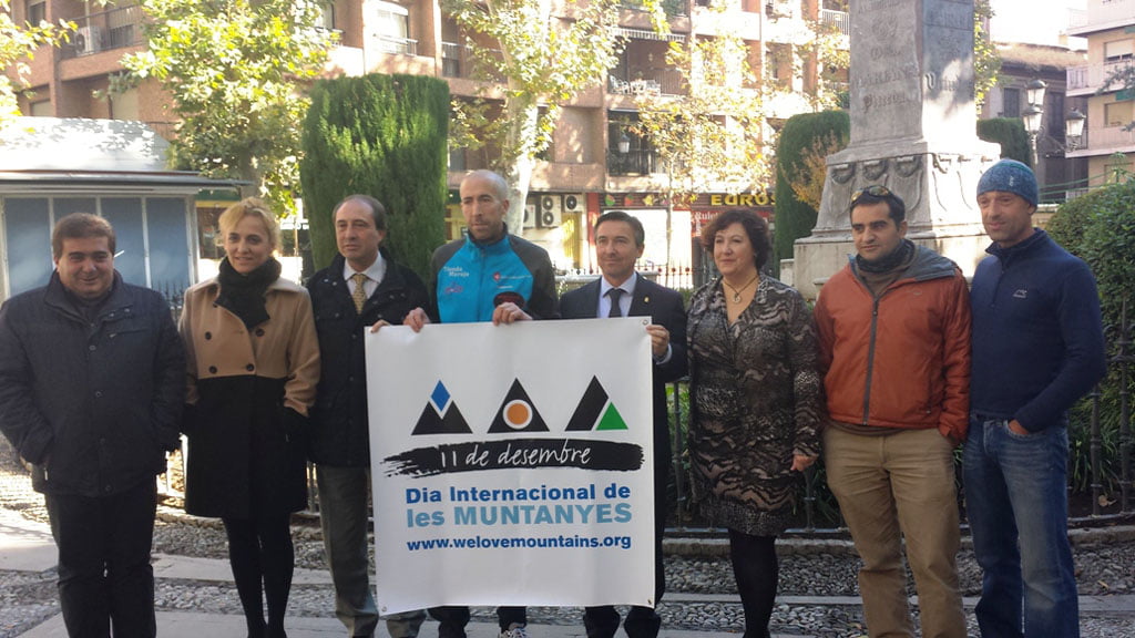 Dénia se traslada a Granada para presentar el Día de las Montañas