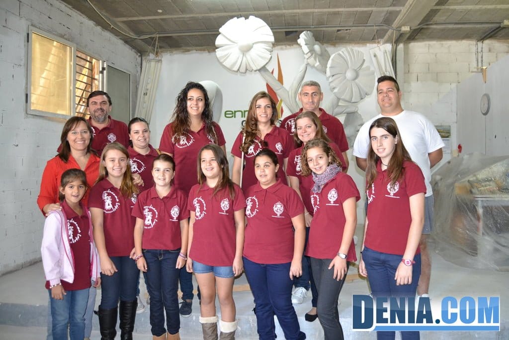 La JLF de dénia visita el monumento infantil