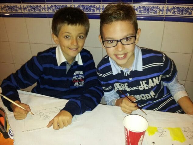 Los más pequeños de Baix la Mar prepararon sus tarjetas de Navidad