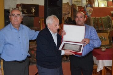 Manolo Caselles junt a Miguel Agulles i Juan Alvarez