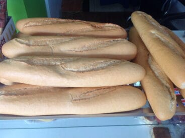 Pan recién horneado en La Tendeta 24 h