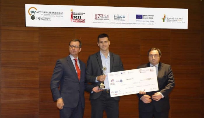 Pedro Perles recoge el premio Emprendedor a la Mejor Empresa TIC de la Comunitat Valenciana