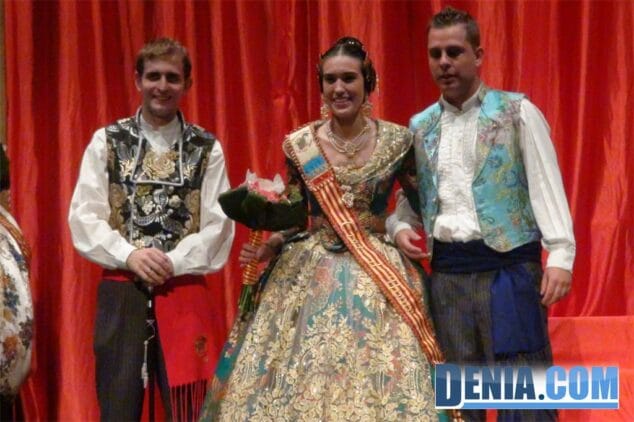 El fantasma de la Ópera guía la presentación de Cristina Vallalta, Fallera Mayor de Camp Roig 10 Presentación Camp Roig 2014 08 Corte de honor