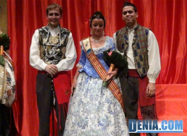 El fantasma de la Ópera guía la presentación de Cristina Vallalta, Fallera Mayor de Camp Roig 13 Presentación Camp Roig 2014 11 Corte de honor