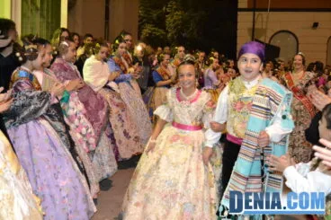 Presentación de la Falla Campaments 2014 – Llegada de la comisión