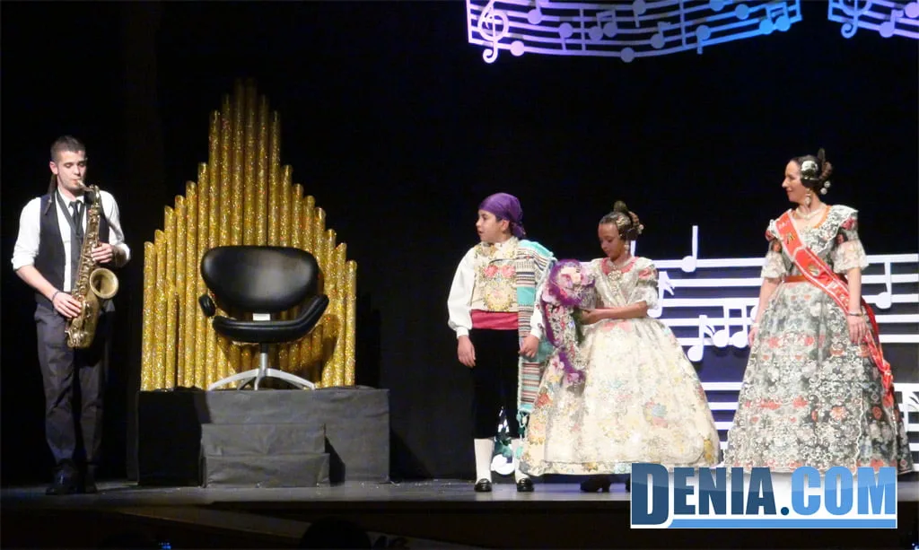 Presentación de la Falla Campaments 2014 - Corte de honor