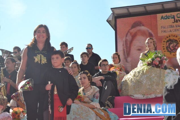 Presentación infantil Centro 2014 48 Pleitesía de la concejala María Mut