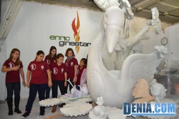 Visita al monumento infantil