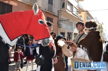Inauguración del Mercado Medieval de Dénia – Caballo y grupo de teatro