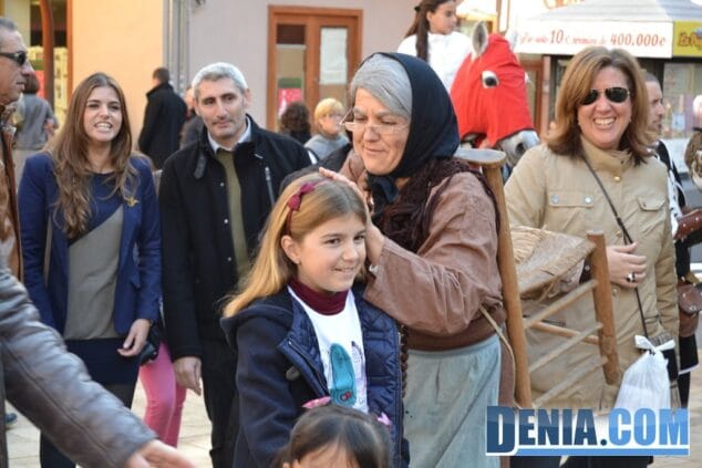 El Mercado Medieval sorprende a los visitantes con una mayor oferta de productos y actividades 10 10 Inauguración del Mercado Medieval de Dénia Paloma Mengual