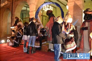 Emisarios reales en Dénia