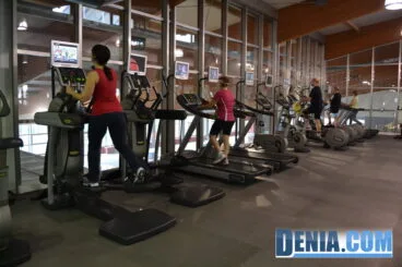 Centro Deportivo Dénia – Máquina de cardio