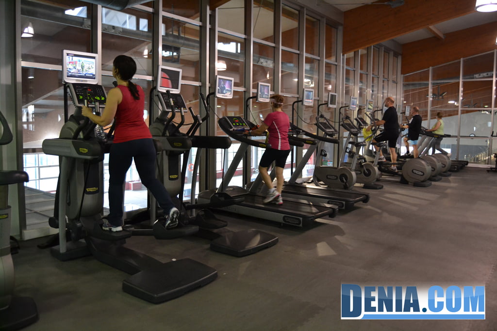 Centro Deportivo Dénia – Máquina de cardio