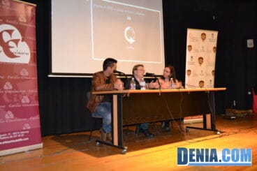 Charla sobre indumentaria valenciana en Dénia