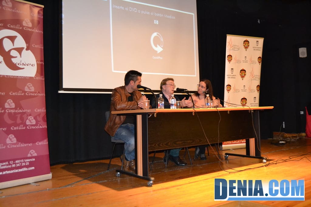 Charla sobre indumentaria valenciana en Dénia