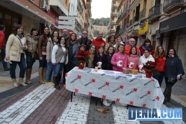 Mesa de la Glorieta en el Día de la Banderita