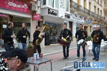Cachorras Band el Día de la Banderita