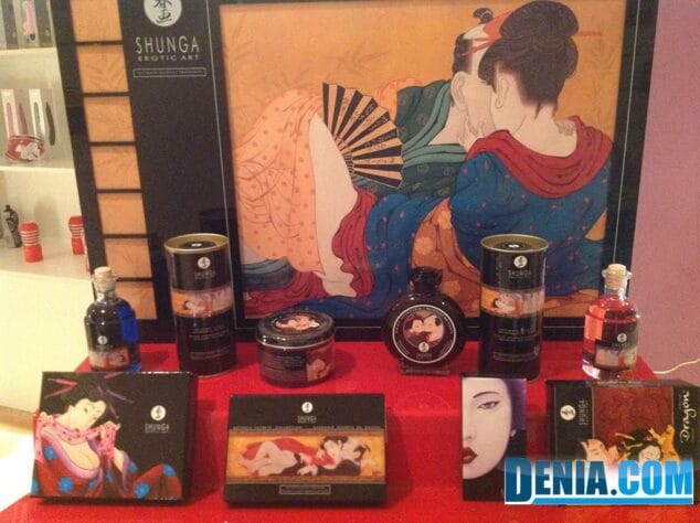 Navidades calientes con "Fantasía", nueva tienda erótica en Dénia 3 Fabtasia Shunga erotic Art