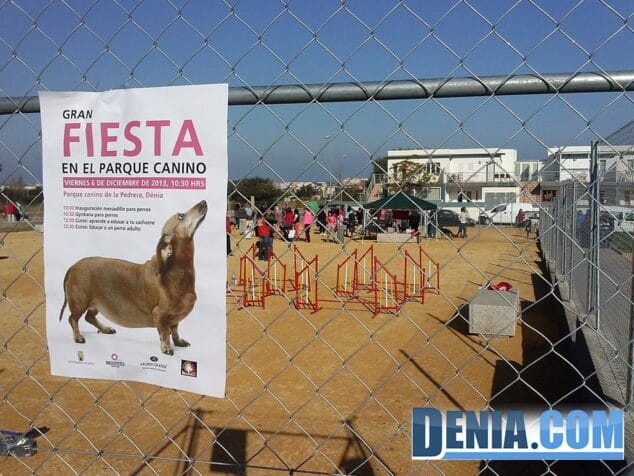 Dueños y mascotas se dan cita en la "Gran Fiesta" del parque canino 8 Fiesta de las Mascotas