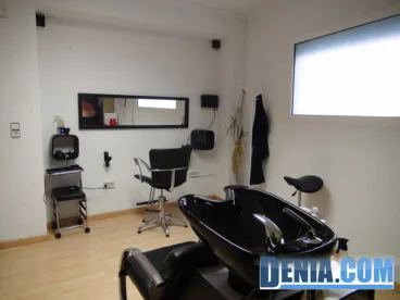 Yoanka Gallardo, centro de peluquería y estética