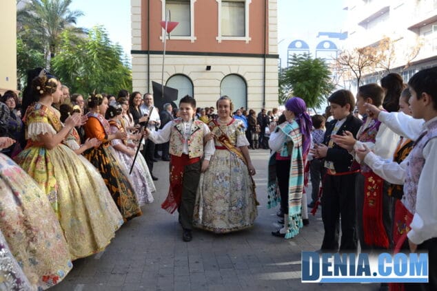 01 Llegada de la comisión infantil