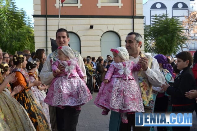 05 Llegada de la comisión infantil de Les Roques