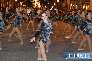 Ballet de Cuqui Ivars en la cabalgata de Dénia