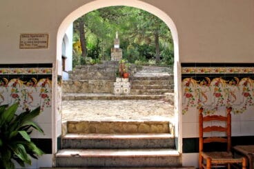 Arco en la Ermita del Pare Pere de Dénia