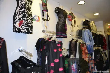 Canovas 26 – Tienda Desigual Dénia