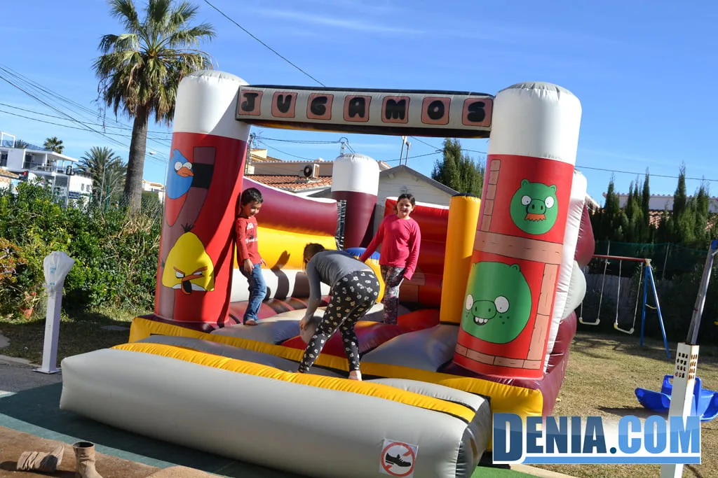 Castillo hinclable en Restaurante Voramar