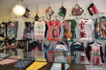 Canovas 26 – Camisetas Desigual mujer