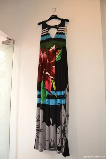Canovas 26 – Vestidos veraniegos Desigual