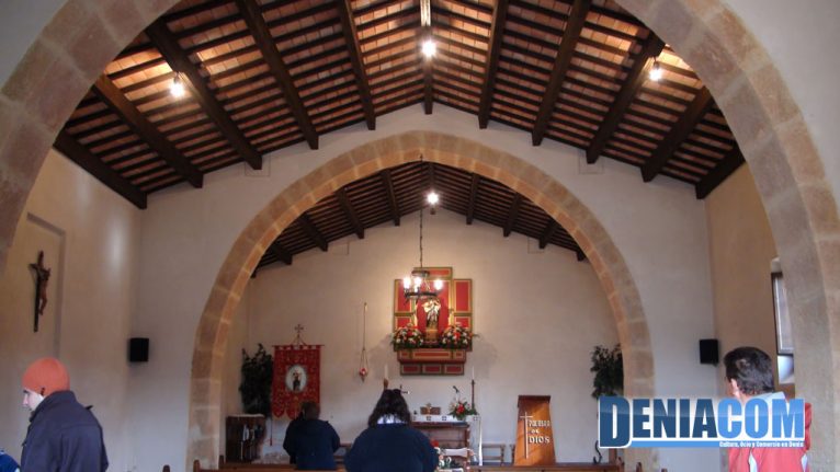 Interior de la ermita de Santa Paula