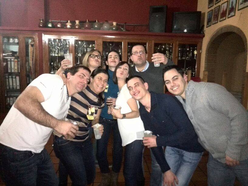 La Falla Oeste celebró la Fiesta del Cuervo en su casal