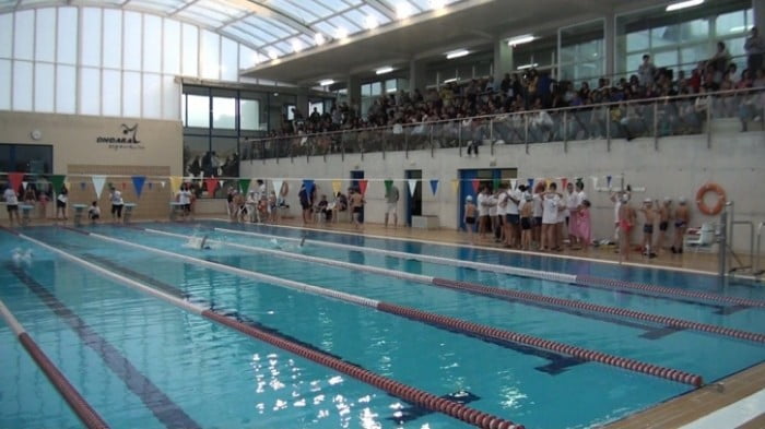 El Centro Deportivo Dénia cuenta con una gran piscina