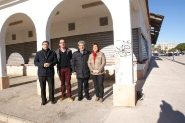 Los socialistas en la antigua lonja de pescado