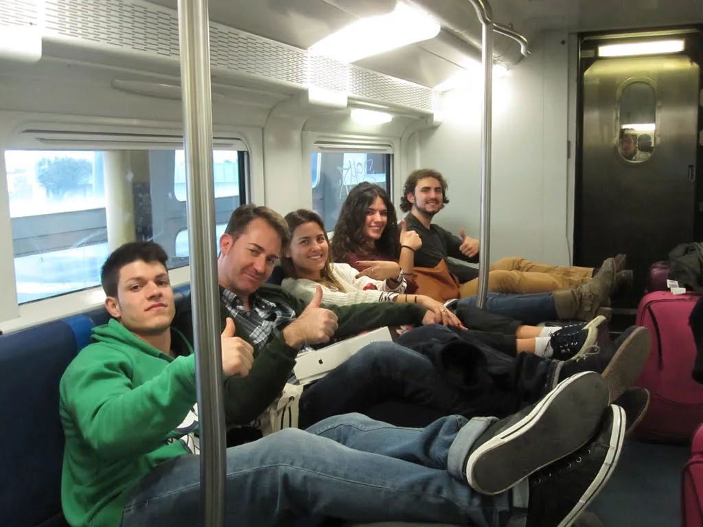 Miembros de la Fahz de viaje a Italia