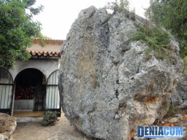 Parte posterior de la casita del Pare Pere