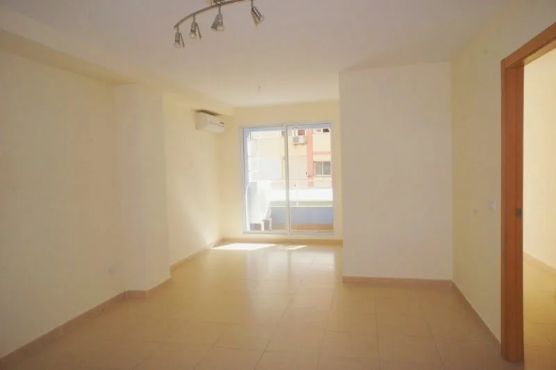 Piso sin muebles alquiler Dénia