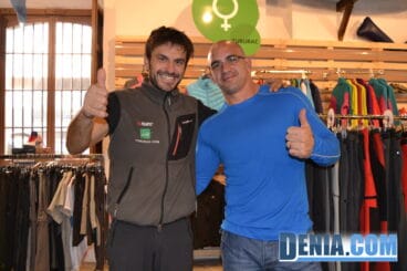 Salva Gimenez con la camiseta de Tururac puesta