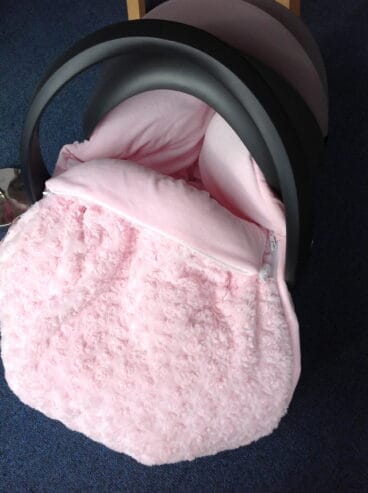 Saquito porta bebé rosa BabyShop