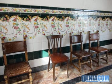 Sillas en el Pare Pere