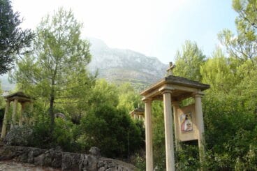 Zona de Via Crucis en el Pare Pere de Dénia