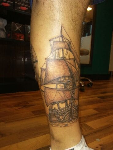 Tatuajes en Dénia – As Meigas Tattoo & Piercing – barco pirata