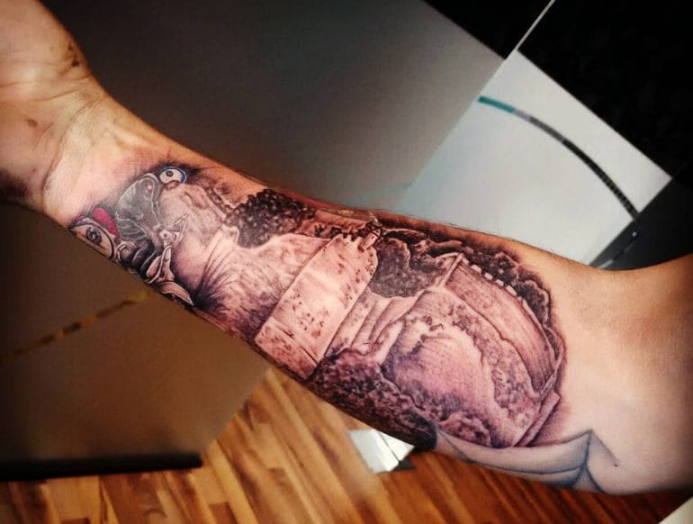 Tatuajes en Dénia - As Meigas Tattoo & Piercing - Castillo