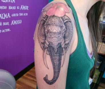 Tatuajes en Dénia – As Meigas Tattoo & Piercing – Elefante
