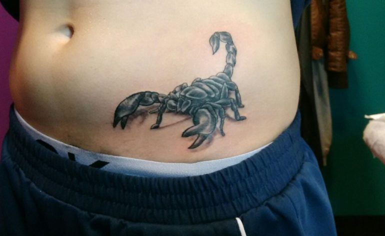 Tatouages ​​à Dénia - As Meigas Tattoo & Piercing - scorpion