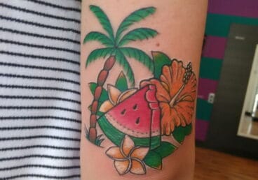 Tatuajes en Dénia – As Meigas Tattoo & Piercing – Frutal