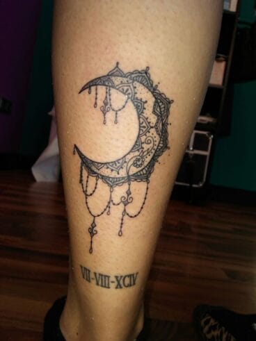 Tatuajes en Dénia – As Meigas Tattoo & Piercing – luna