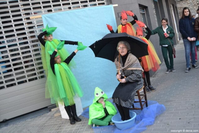 Las comisiones anunciaron la llegada de las fallas a través de sus "bàndols" 5 05 Bàndol de la Falla Saladar